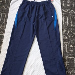 FILA Sweats pants. L size.      B